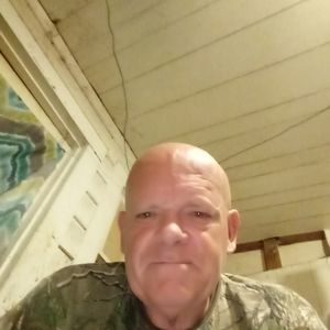 Meet your Posher, Larry